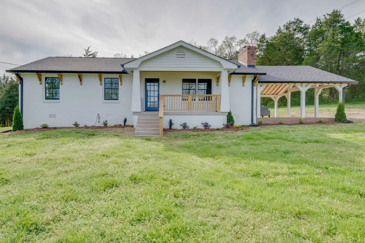 6750 Bly Trice Rd, College Grove, TN 37046