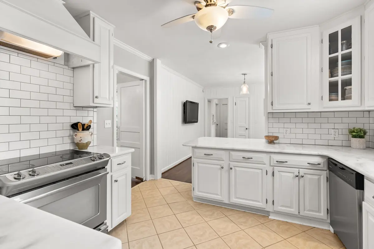 523 Hogan Road, Nashville, TN 37220