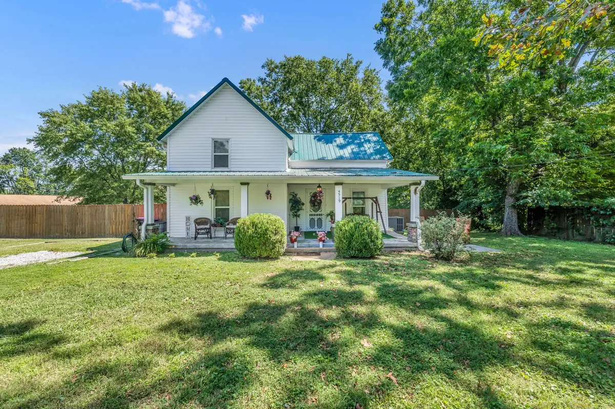 4519 Church St, Greenbrier, TN 37073