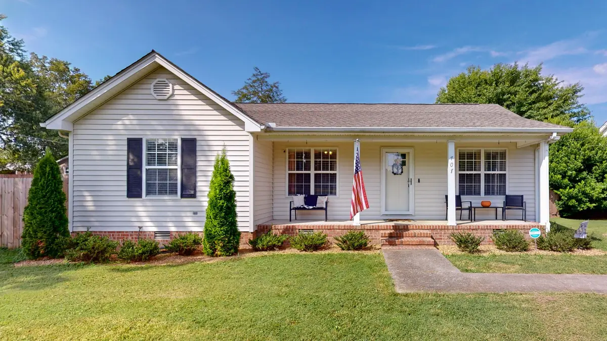 708 Adams Dr, Shelbyville, TN 37160