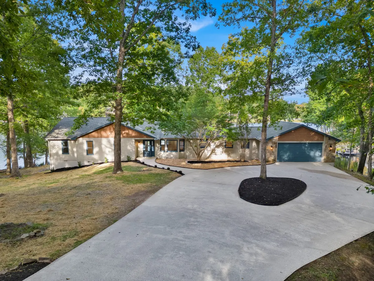 52 Cheshire Ter, Crossville, TN 38558