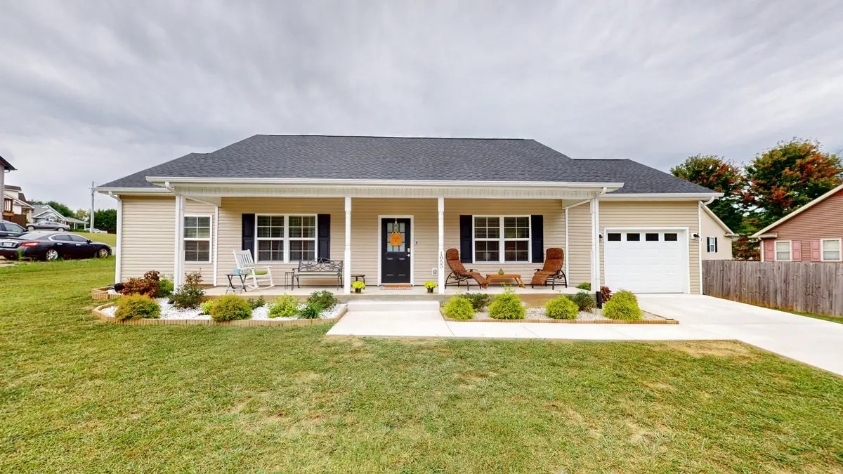 1855 Red Rd, Mc Minnville, TN 37110