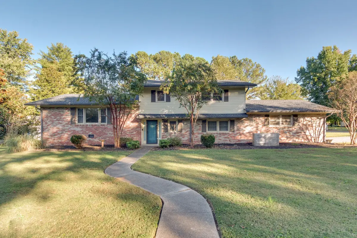 1202 Raleigh Ct, Murfreesboro, TN 37130