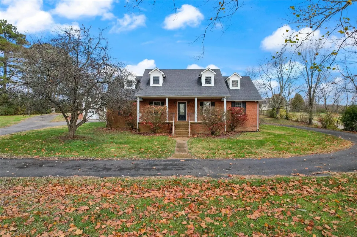 1775 Nelson Rd, Greenbrier, TN 37073