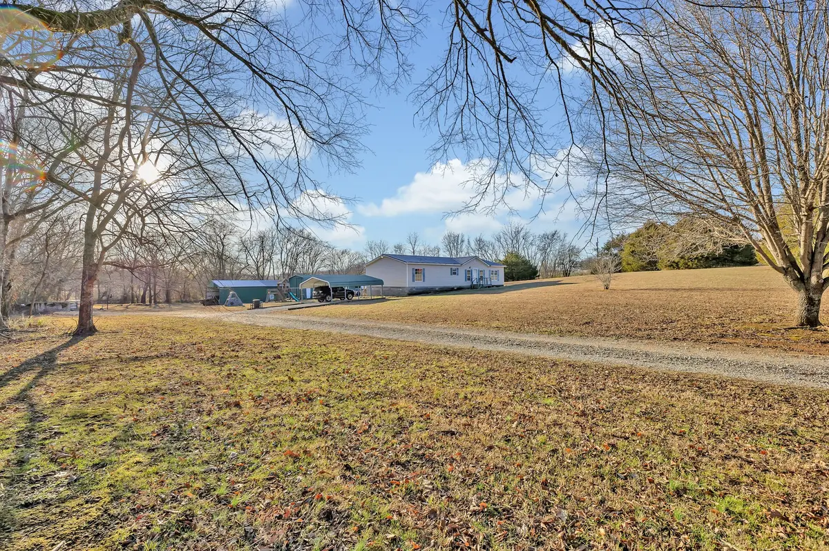 7085 Buford Station Rd, Lynnville, TN 38472