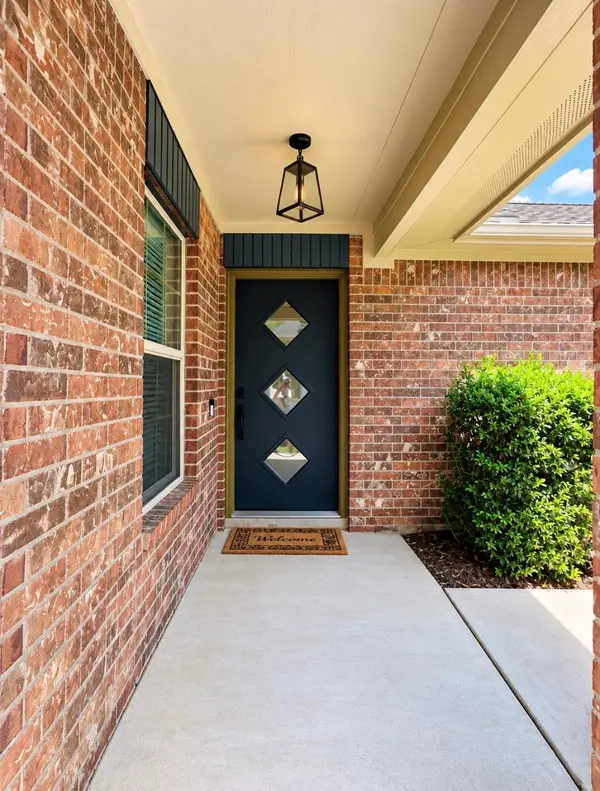 371 Housefinch LOOP, Leander, TX 78641