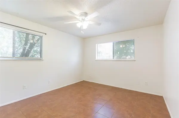 11405 Ptarmigan DR #B, Austin, TX 78758
