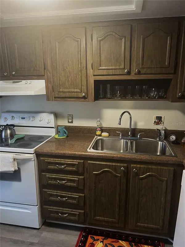 333 LAKE HOWARD DR NW #302B, Winter Haven, FL 33880