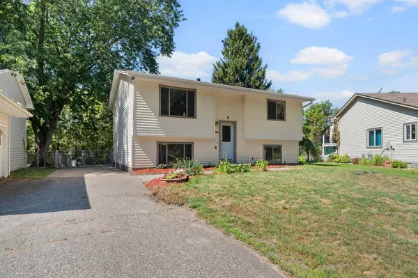 10560 Unity ST NW, Coon Rapids, MN 55433
