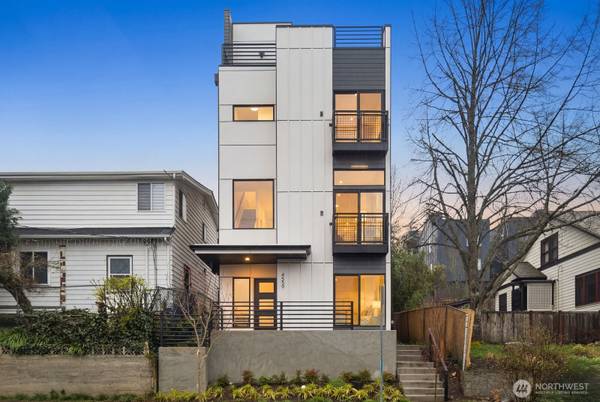 4557 34th AVE S, Seattle, WA 98118