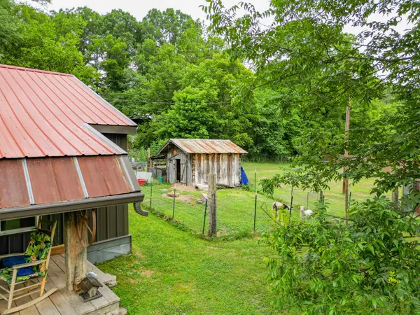 852 Hwy 100 #W, Centerville, TN 37033