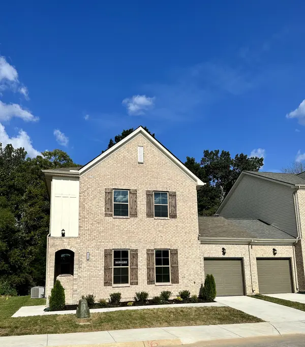 133 Bellagio Villas Dr, Spring Hill, TN 37174