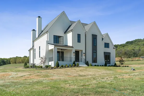 2245 Skinner Rd, Arrington, TN 37014