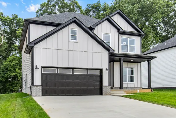 954 Alton Dr, Clarksville, TN 37043