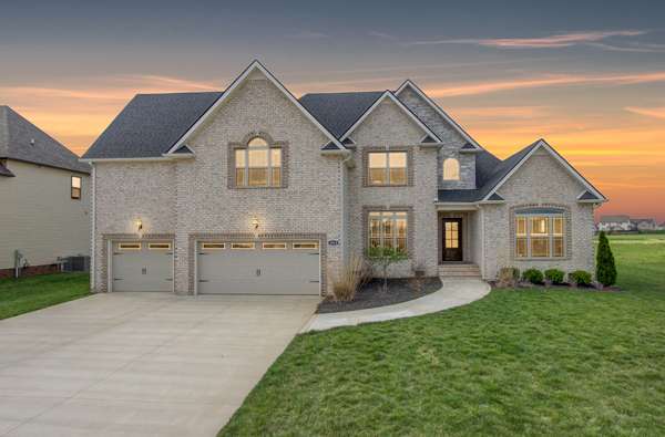 3018 Kirkwood Rd, Clarksville, TN 37043