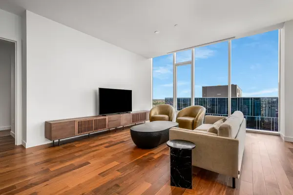 160 2nd Ave #S #2402, Nashville, TN 37201