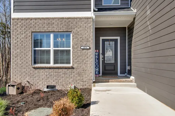 1054 Brightwood Ct, Clarksville, TN 37043