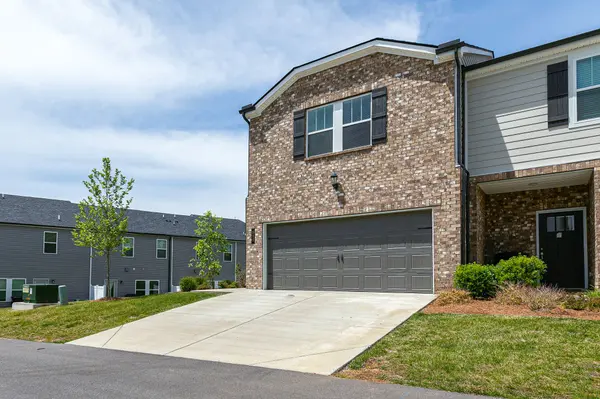 930 Oak Ridge Ln, Columbia, TN 38401