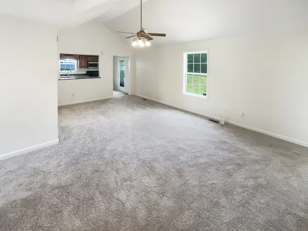1909 Sheffield Ln, Columbia, TN 38401