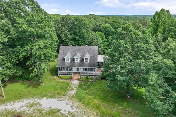 208 Claude Carroll Rd, Hohenwald, TN 38462
