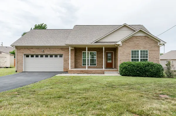 1647 London Dr, Columbia, TN 38401