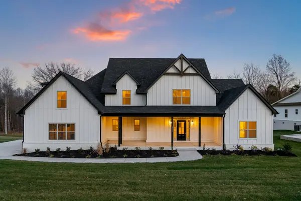 1813 Powell Rd, Clarksville, TN 37043