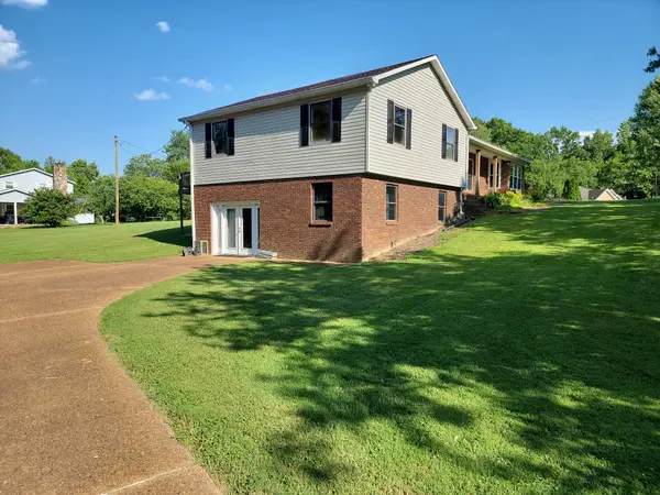 55 Morris Dr, Carthage, TN 37030