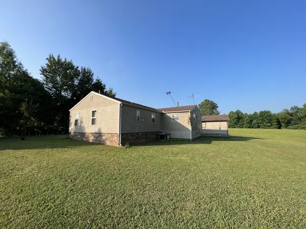 2453 Mobley Ridge Road, Duck River, TN 38454