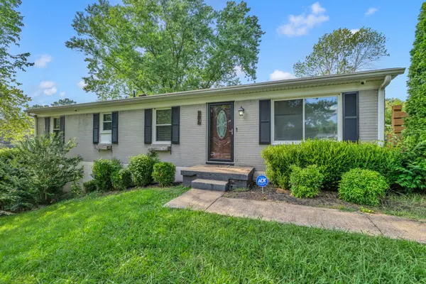 106 Cross Valley Dr, Columbia, TN 38401