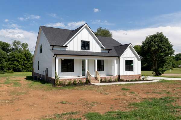 2315 Zion Rd, Columbia, TN 38401
