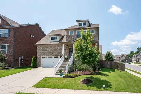 1055 Nave Ct, Nashville, TN 37214