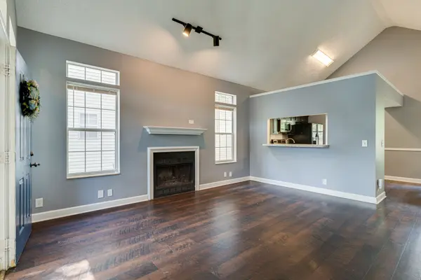 2007 Mansker Dr, Goodlettsville, TN 37072