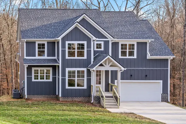 2093 Ferry Rd, Clarksville, TN 37040