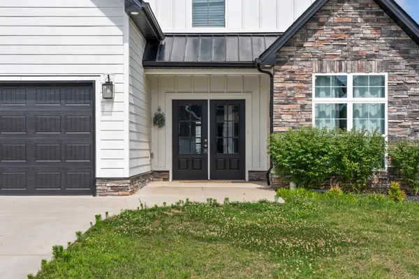 815 Jersey Dr, Clarksville, TN 37043