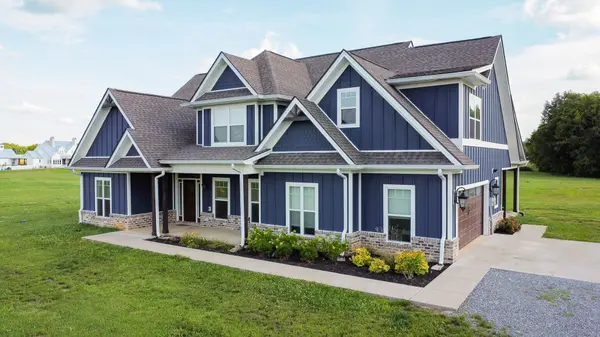 7934 Woodfin Rd, Christiana, TN 37037