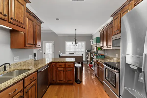 401 Bedrock Dr, White House, TN 37188