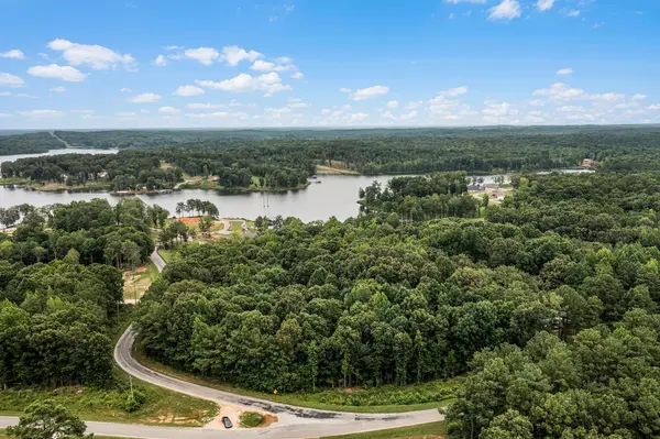 1690 Reedy Creek Rd, Huntingdon, TN 38344