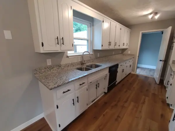 1005 Golden Pond Rd, Chapmansboro, TN 37035