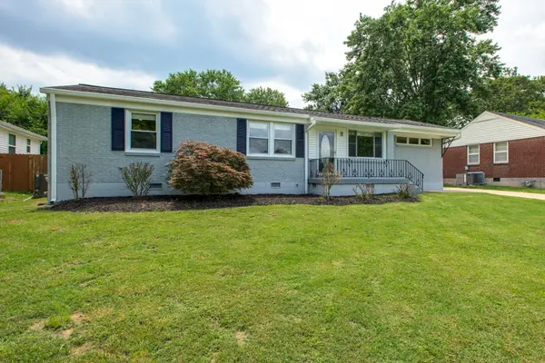 220 Graeme Dr, Nashville, TN 37214