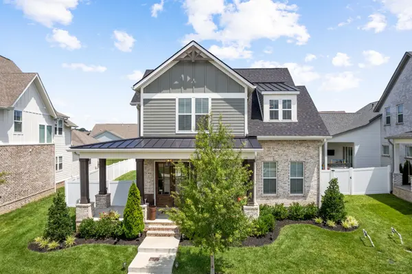 372 Azalea Cir, Hendersonville, TN 37075