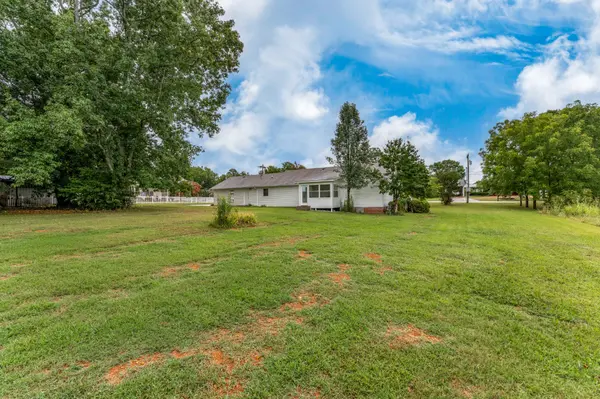 7 S Patrick Rd, Fayetteville, TN 37334