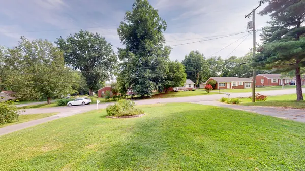 2934 Leatherwood Dr, Nashville, TN 37214