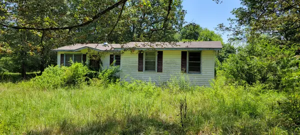 650 Daisy Cir, Cumberland Furnace, TN 37051