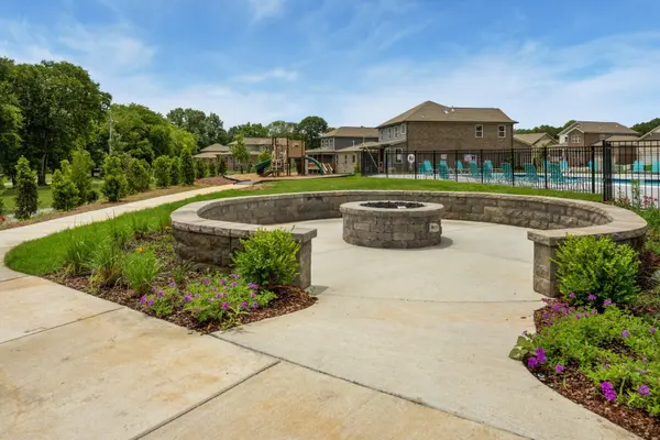 905 Carnation Dr, Smyrna, TN 37167