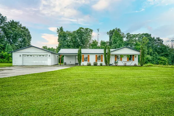 2021 Martha Washington Rd, Clarkrange, TN 38553