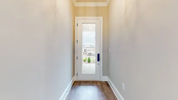 1024 Club View Dr #B301, Gallatin, TN 37066