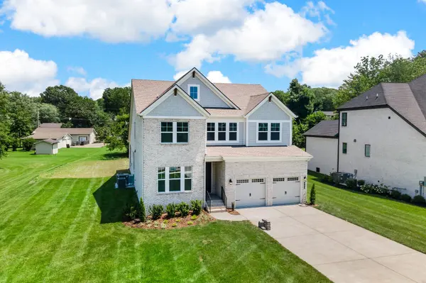 641 Concord Dr, Gallatin, TN 37066
