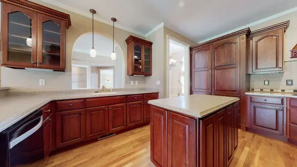 1028 Ridglea Dr, Burns, TN 37029