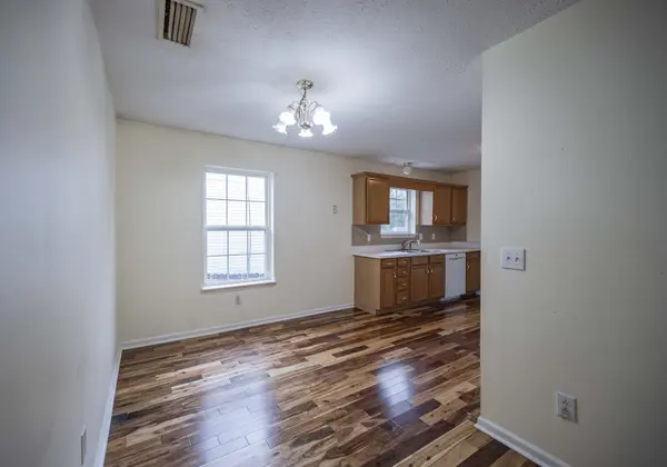 452 Cedar Park Cir, La Vergne, TN 37086