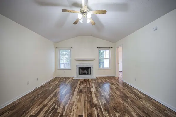 452 Cedar Park Cir, La Vergne, TN 37086